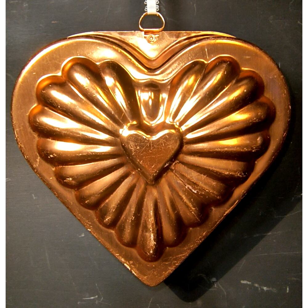 2010.  Vintage Copper Toned Heart Shaped Jello Mold with Hanger